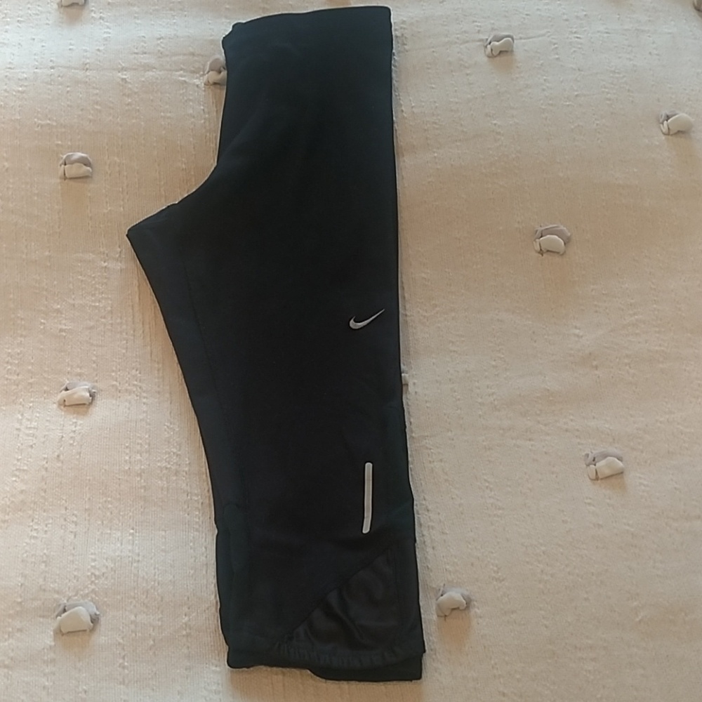 Nike Dri-fit black capri leggings